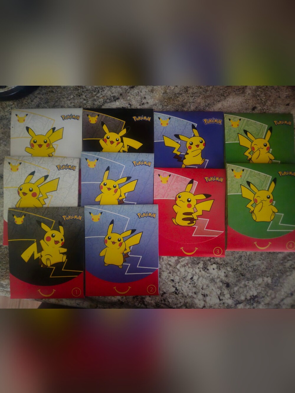 Pokémon Pikachu Folder Set - Yellow Pikachu Design